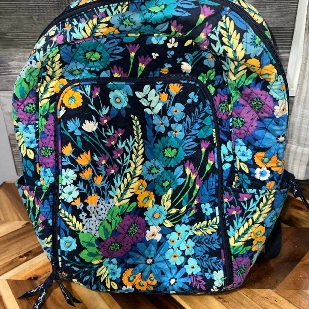 Vera Bradley backpack w/ matching wallet features a vibrant Mural Garden